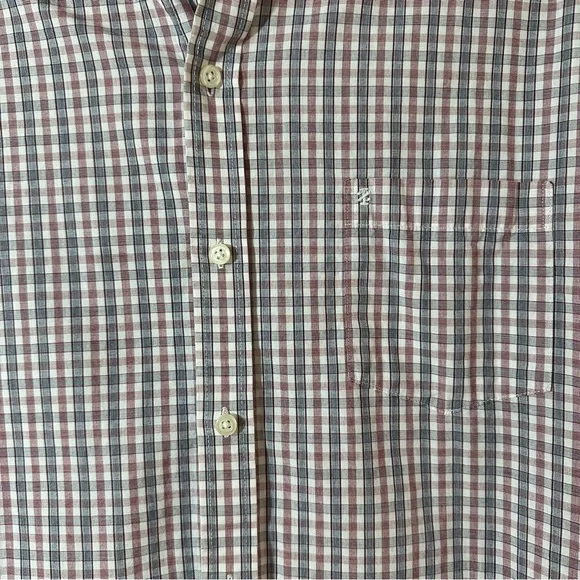 Izod Red, Blue and White Plaid Short Sleeved Button Down Shirt Men’s Size XL - Picture 5 of 6